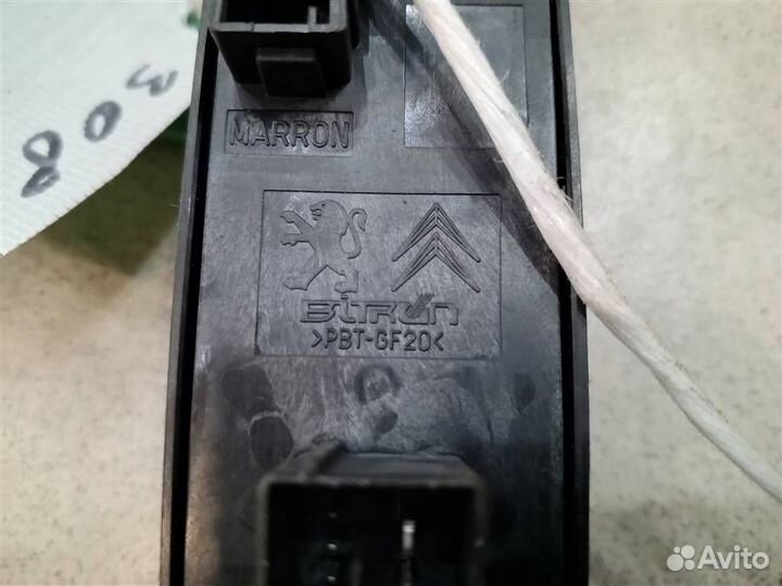 Блок управления стеклоподъемниками Peugeot 308