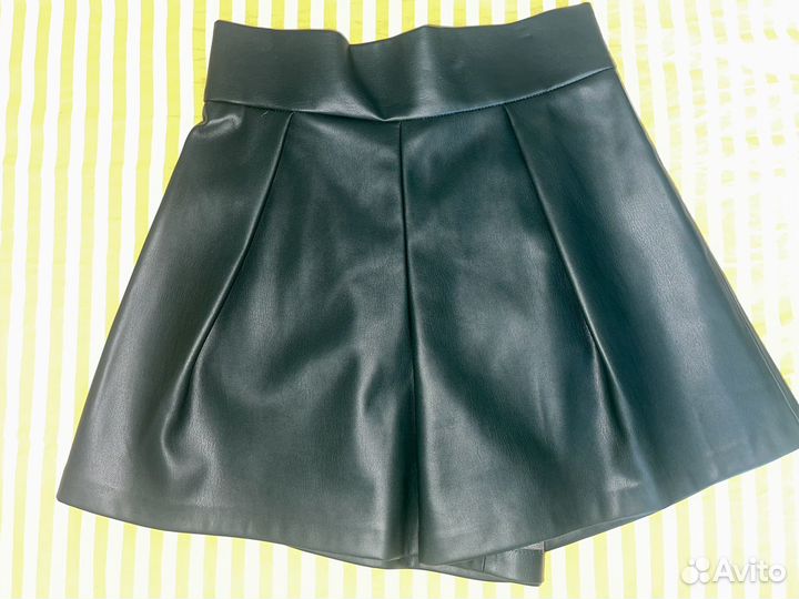 Шорты экокожа love republic 42 размера