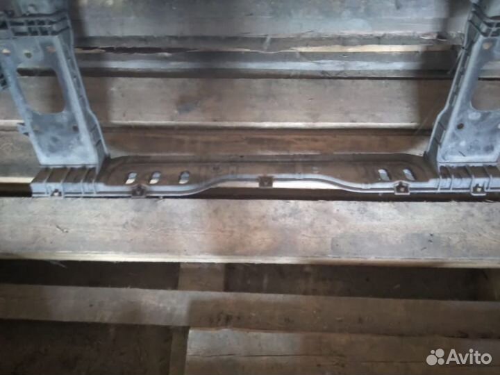 Передняя панель радиатора Kia cerato 3