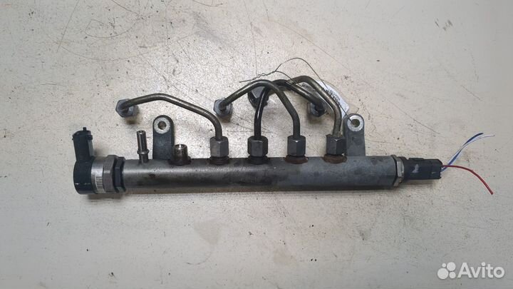 Рампа топливная Mitsubishi Outlander XL, 2008