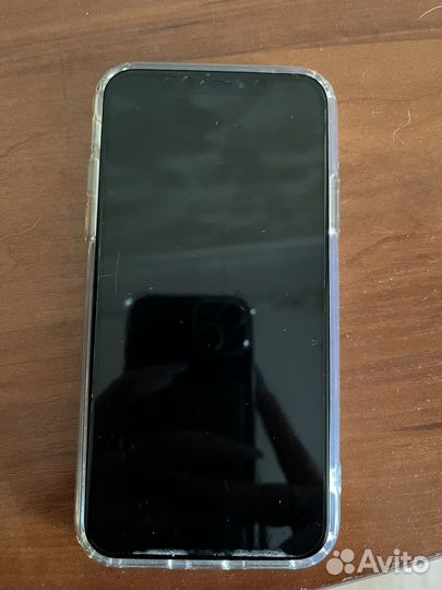 Телефон iPhone X
