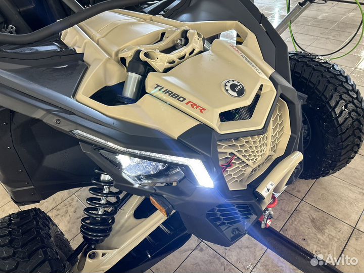 —BRP Can-am Maverick x3 XRC Turbo RR