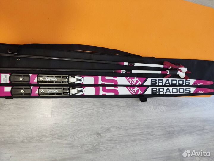 Продаю лыжи 175см с палками, чехлом и ботинками 40