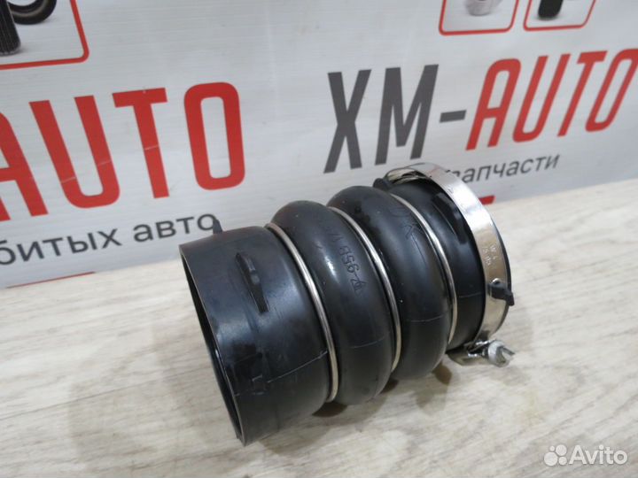 Патрубок интеркулера Porsche Macan