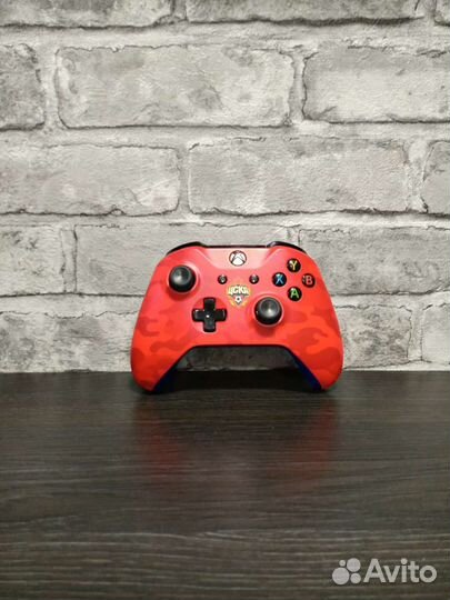 Новый кастомный геймпад Xbox v3 от Rainbo / cska