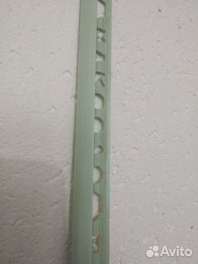 Уголок наружный, профиль,за 3шт. по 2,5 метра