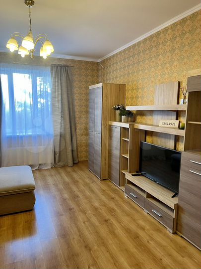 2-к. квартира, 65 м², 1/4 эт.