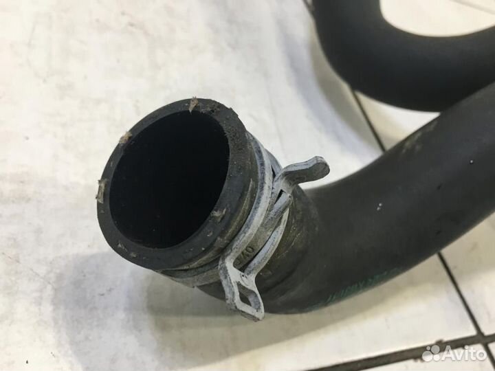 Патрубок радиатора охлаждения Volkswagen Polo Hatc