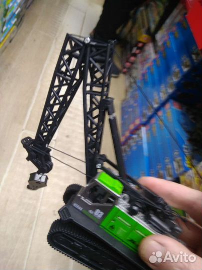 Кран игрушка