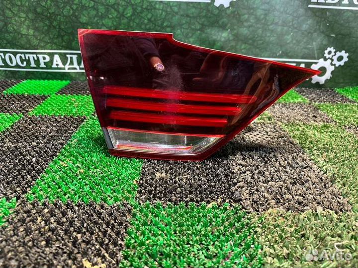 Фонарь в крышку багажника левый Lexus Ls 2012-2017