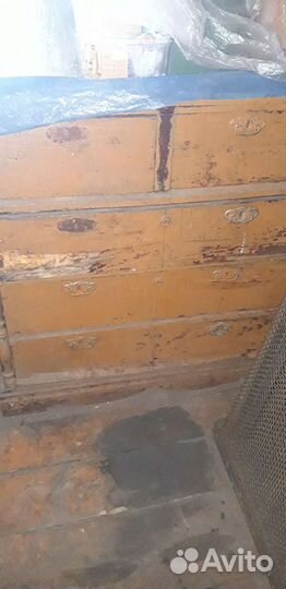 Комоды старинные 