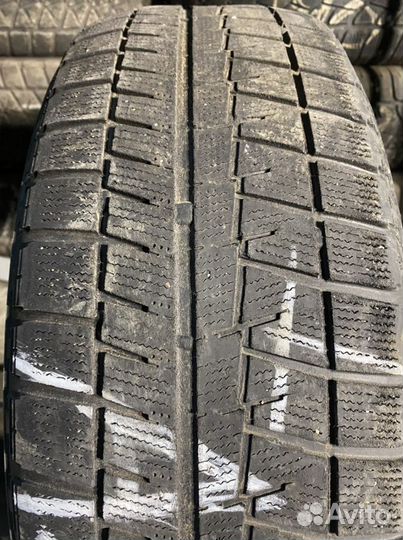 Bridgestone Blizzak Revo GZ 225/60 R17 99S