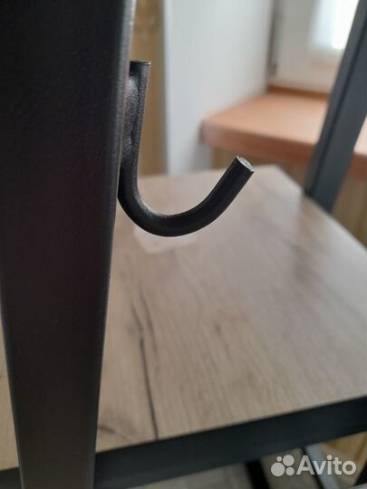 Стол барный и три табурета, высокие, шикарные