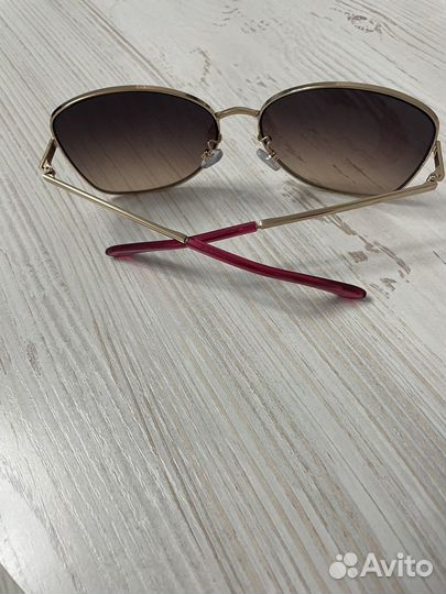 Солнцезащитные очки