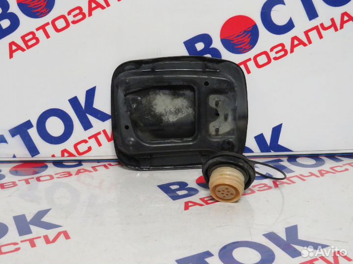 Лючок бензобака subaru forester SG5, SG9