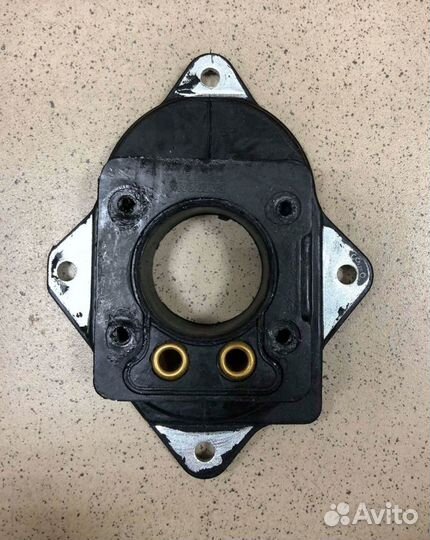 Фланец моновпрыска VW Passat B3 / Golf III / Audi