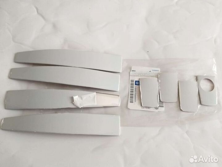 Накладки на ручки дверей автомобиля