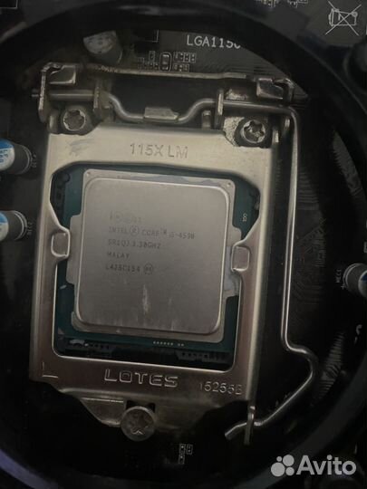 Материнская плата с процессором и памятью