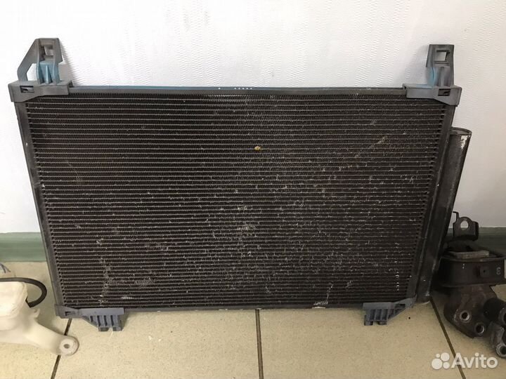 Радиатор кондиционера Toyota Vitz 2005-2010 KSP90