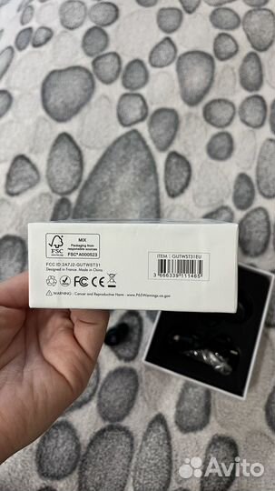 Беспроводные наушники guess вакуумные