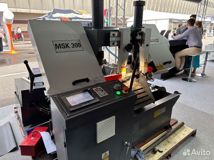 Ленточнопильный станок по металлу (автомат)