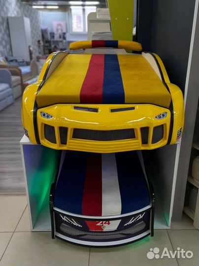 Детская кровать машина с матрасом