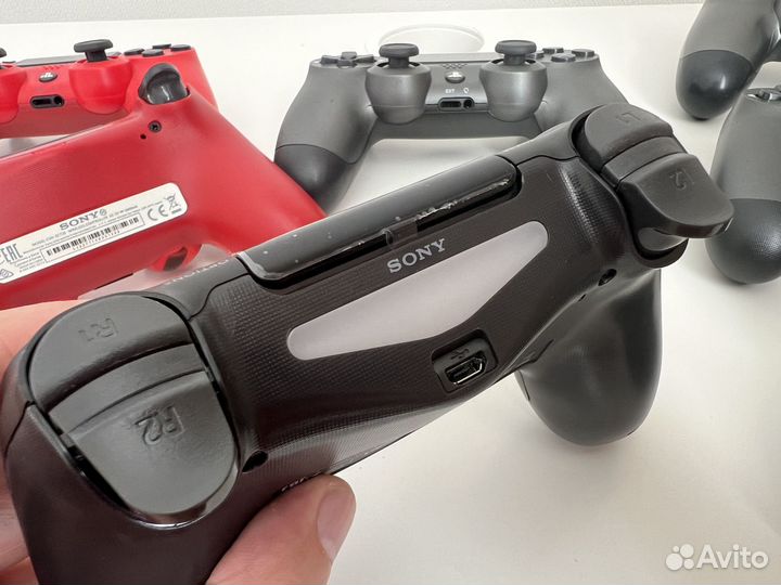 Геймпад Dualshock PS4