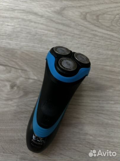Электробритва philips AT750