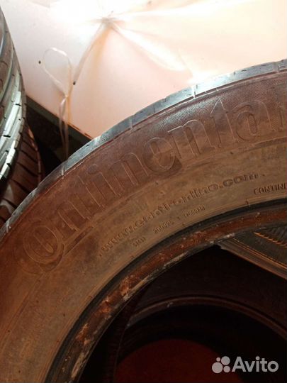 Continental ContiPremiumContact 2 215/60 R17 96H