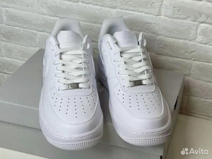 Nike Air Force 1'07 low white