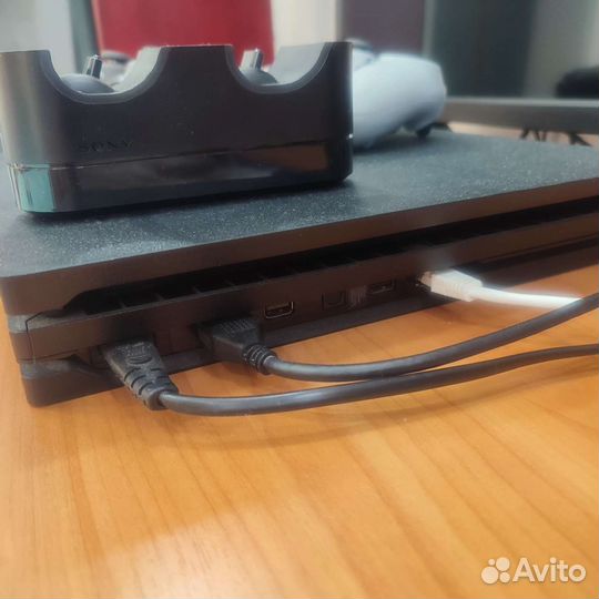 Sony playstation 4 pro 1tb