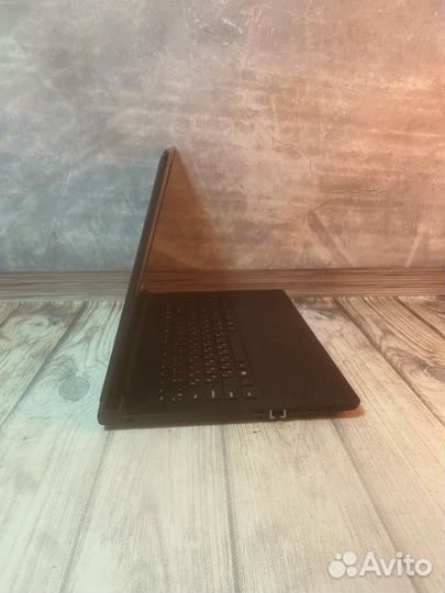 Ноутбук Lenovo Ideapad / 500gb / Grарhics