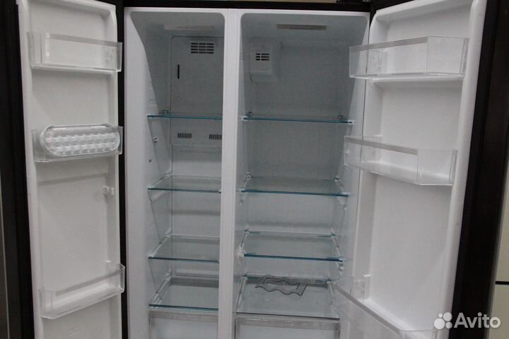 Холодильник двухдверный Midea, Nofrost,черный