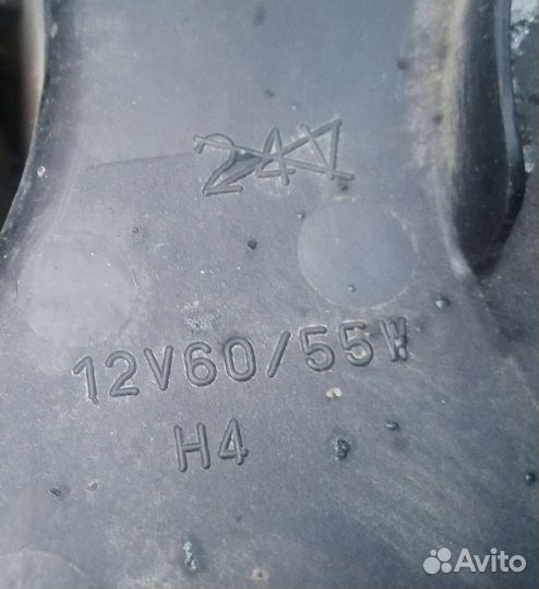 Фара Mazda DY3R,DY3W,DY5R,DY5W Demio