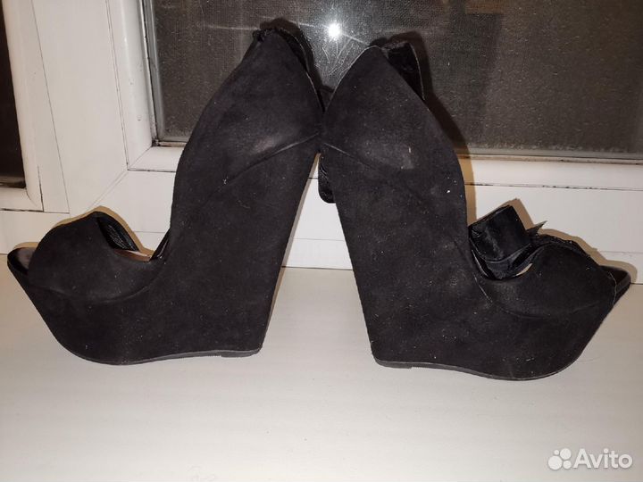 Босоножки замшевые 36р