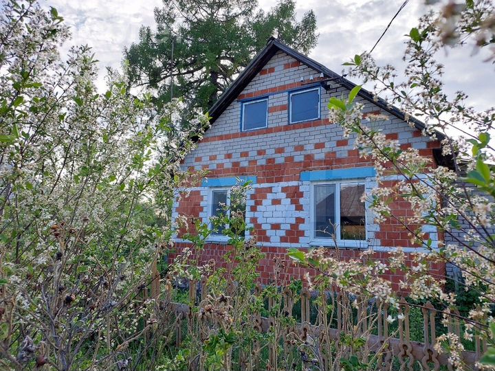 Дом 63,9 м² на участке 40 сот.