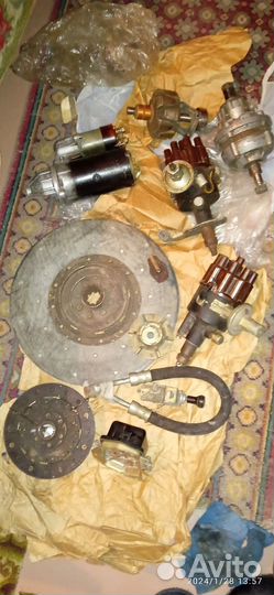Трамблер, стартер и другие запчасти для ЗИЛ 130