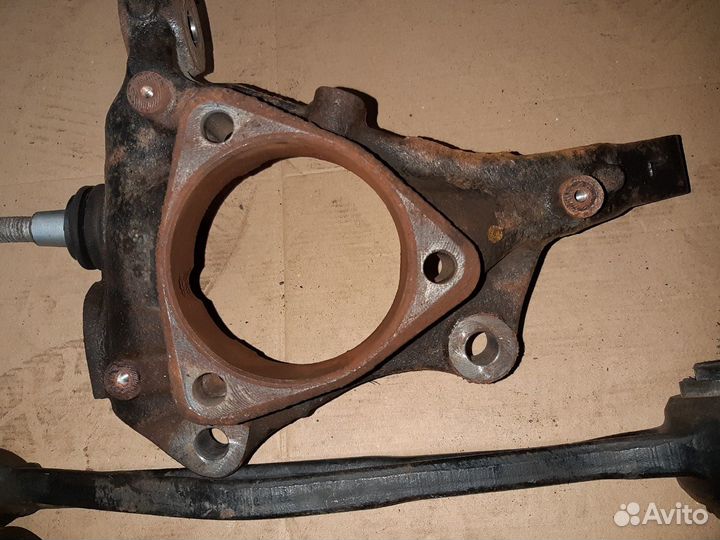 Рычаги кулаки передней подвески Cadillac CTS 3