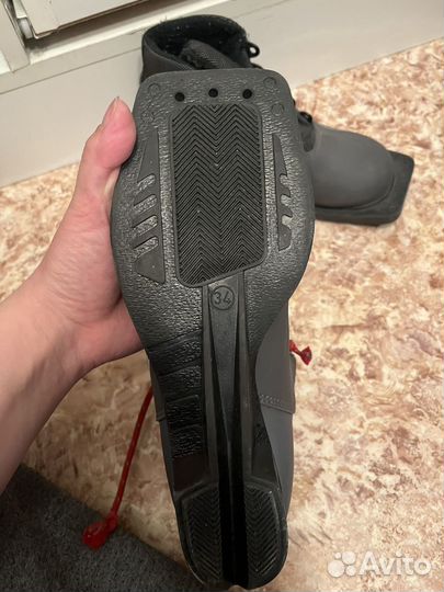 Лыжные ботинки