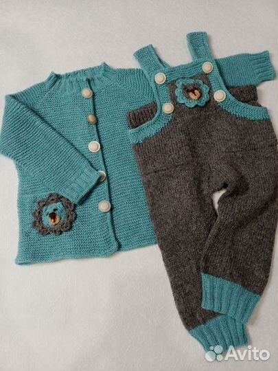 Детские костюмчики на новорожденных