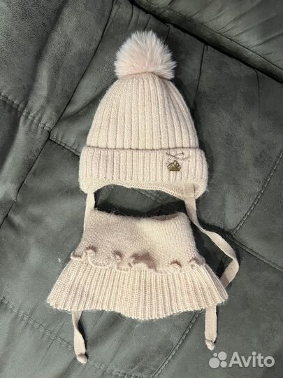 Шапка и манишка