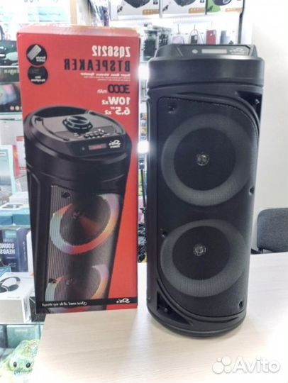 Портативная колонка с микрофоном
