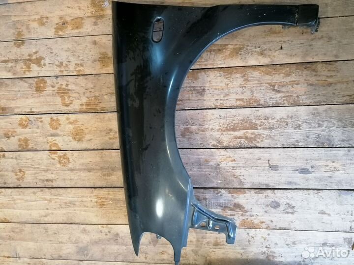 Крыло переднее левое VW polo (1994-1999)