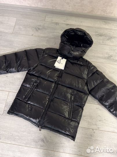 Пуховик Moncler 