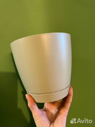 Горшки для цветов пластиковые и керамические