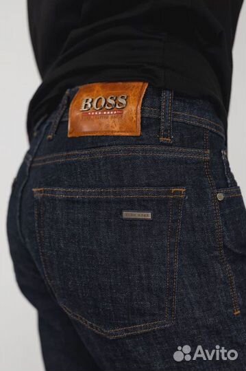 Джинсы Hugo Boss цвет синий 50 (L)