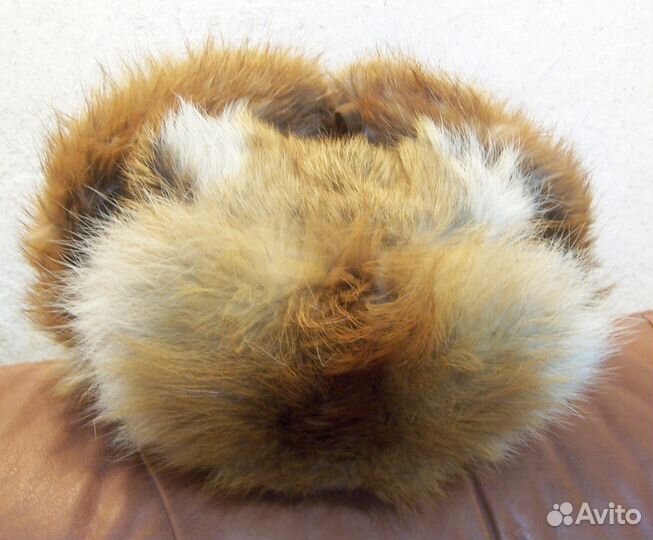 Классическая шапка-ушанка изготовлена из лисы. Р58