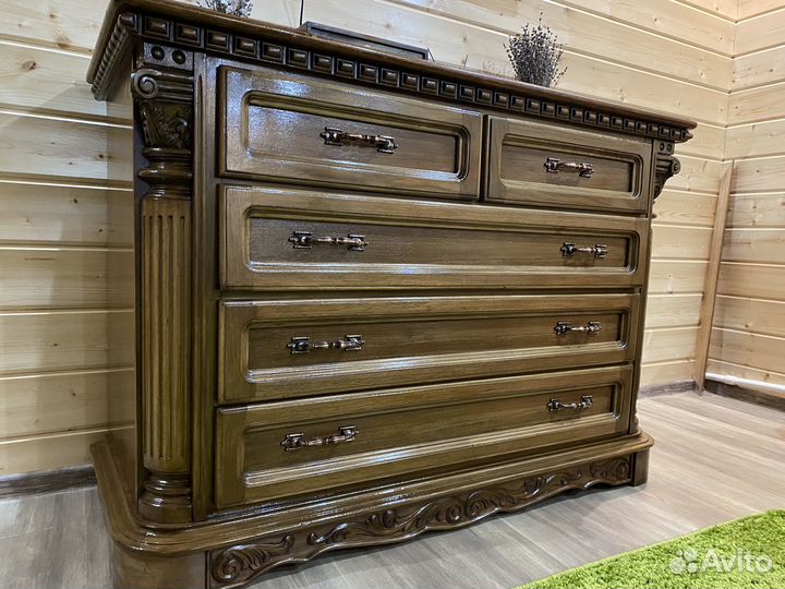 Комод из массива дерева