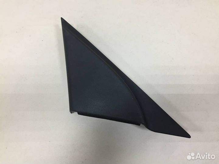 Крышка зеркала внутренняя левая Mazda 3 BK 2002-2009