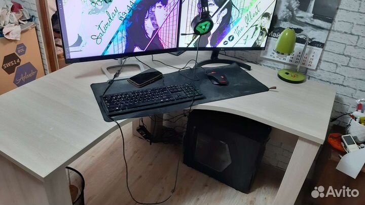 Компьютерный стол